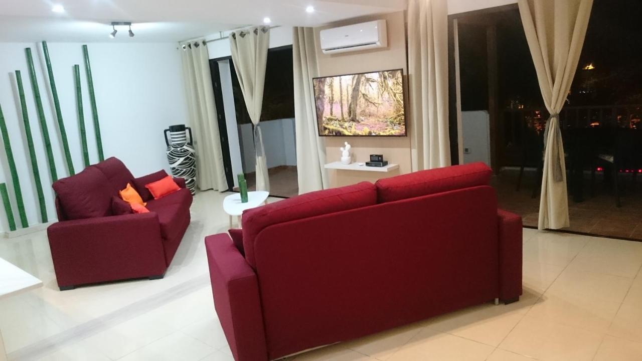 Bambù Apartment Arona  Bagian luar foto